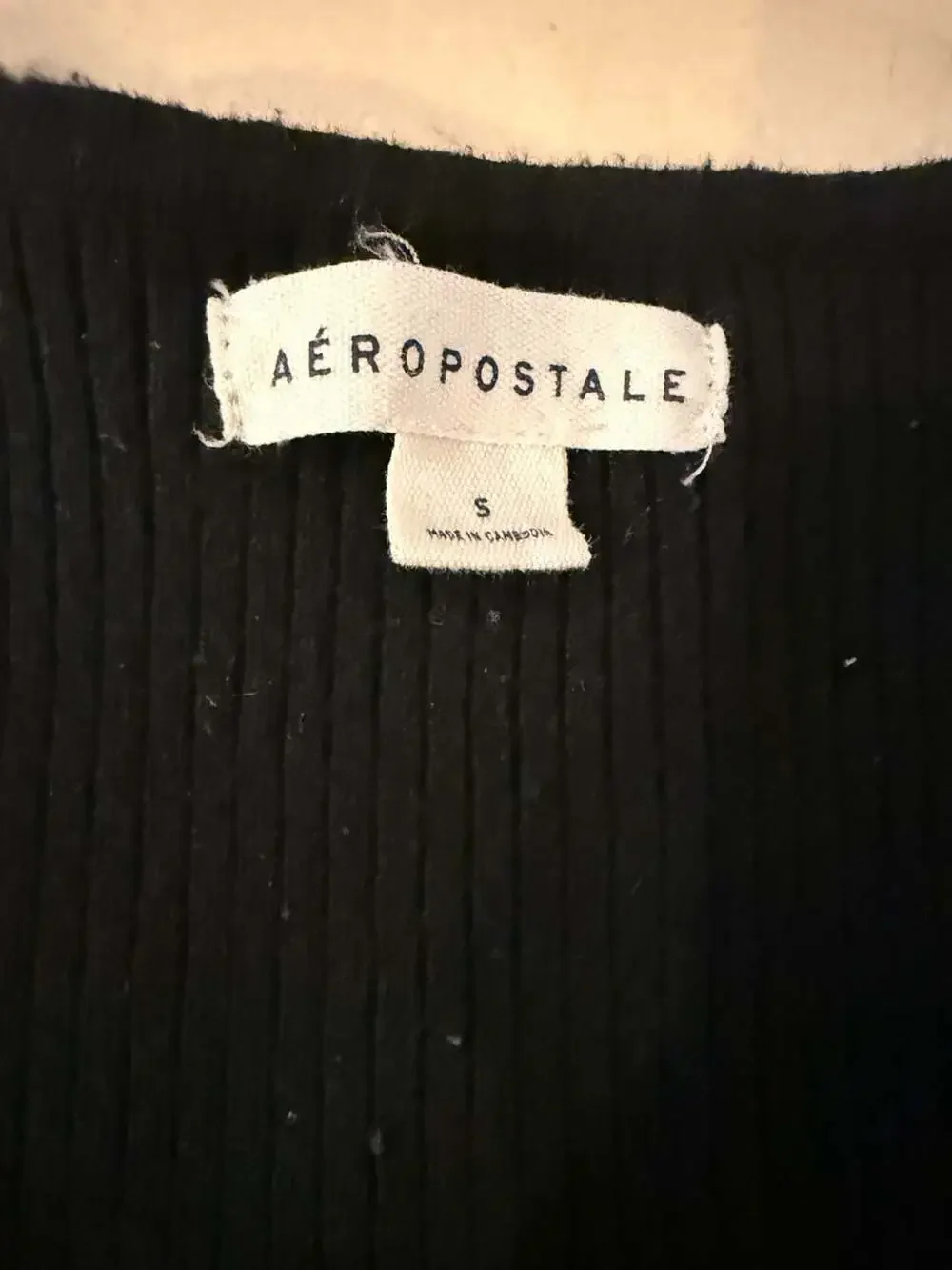 Aéropostale Ribbed Knit Long Sleeve Ring-Front Cropped Sweater